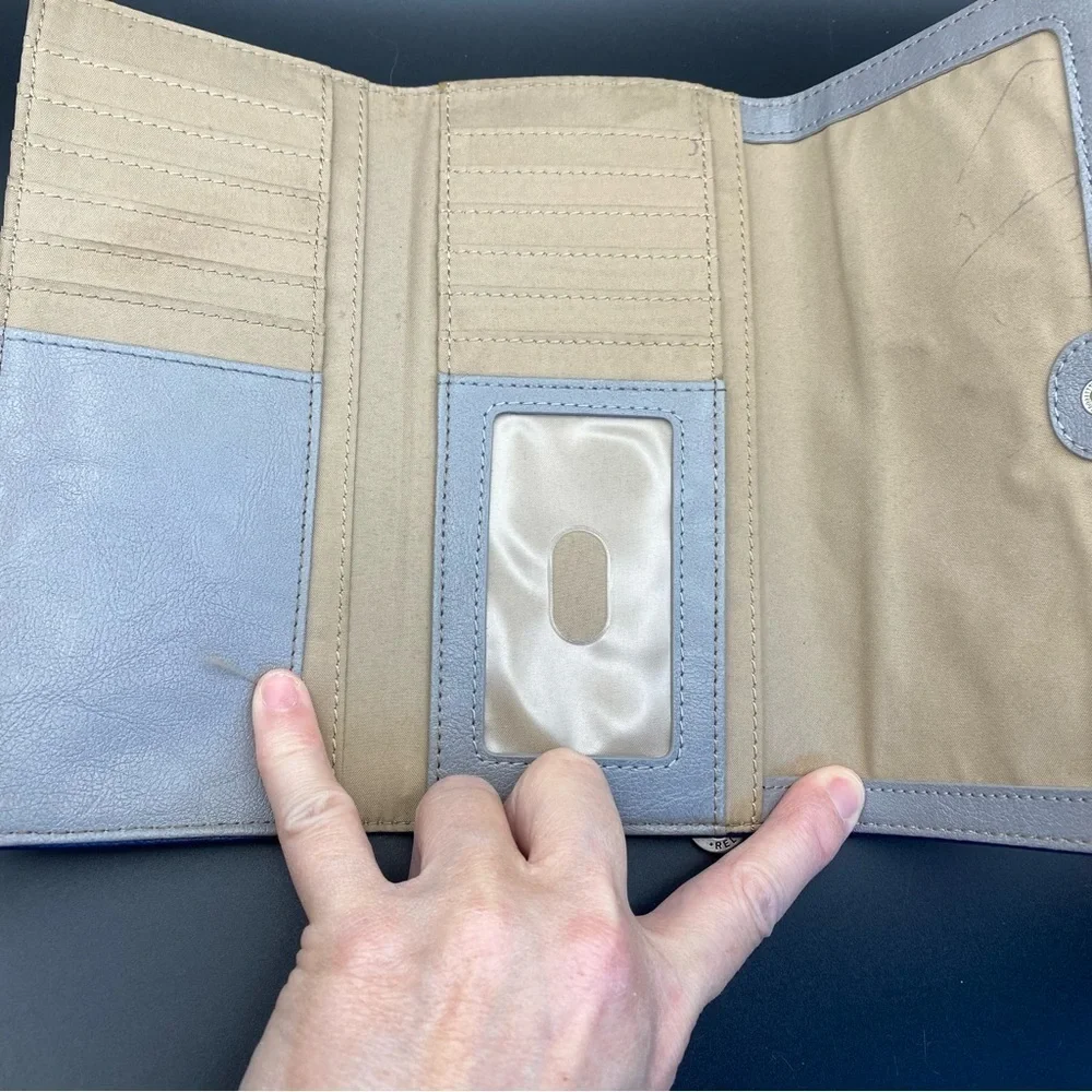 Relic by Fossil Leather Wallet - Picture 6 of 9